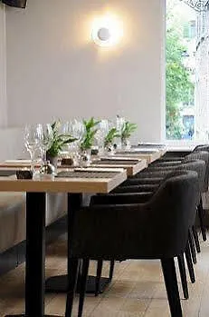 Lace Hotel Bruges 3*,